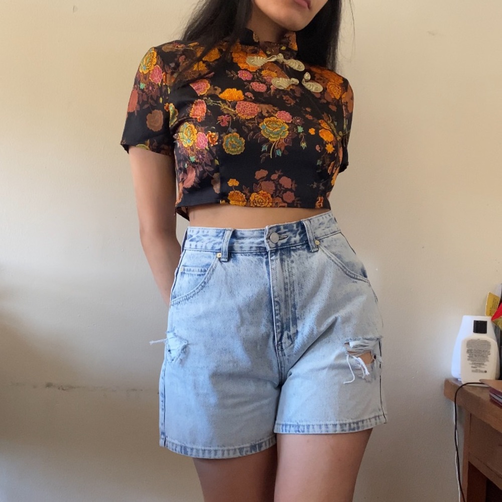 Satin Black Crop Top - Picture 4 of 5